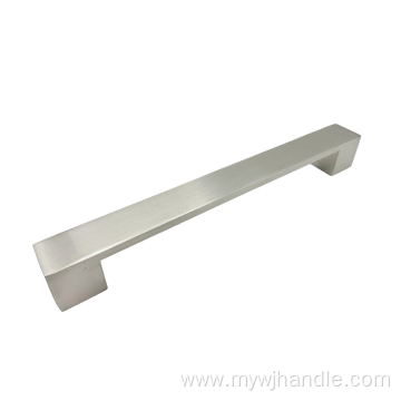 Thickened solid door handle